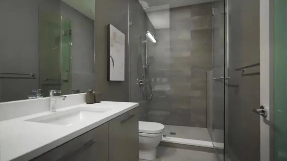 Homestay Luxury Modern New House In Central Vancouver